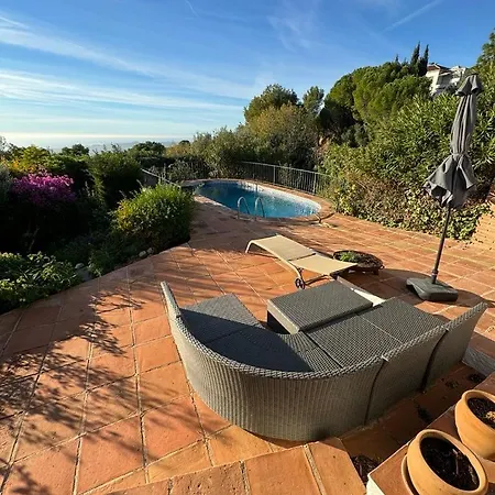 In Pueblo With Private Pool And Sea Views With 4 Bedrooms * Mijas