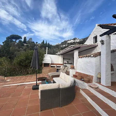 In Pueblo With Private Pool And Sea Views With 4 Bedrooms * Mijas
