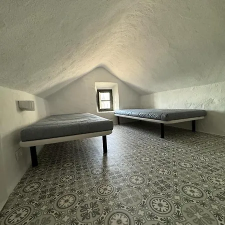 In Pueblo With Private Pool And Sea Views With 4 Bedrooms Holiday home Mijas